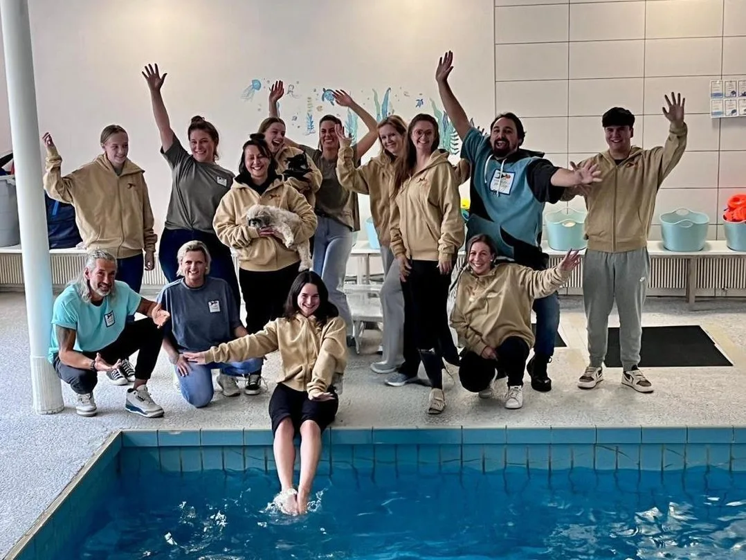 Das Schwimmlehrer-Team der Schwimmschule Molly — 14 qualifizierte Trainer